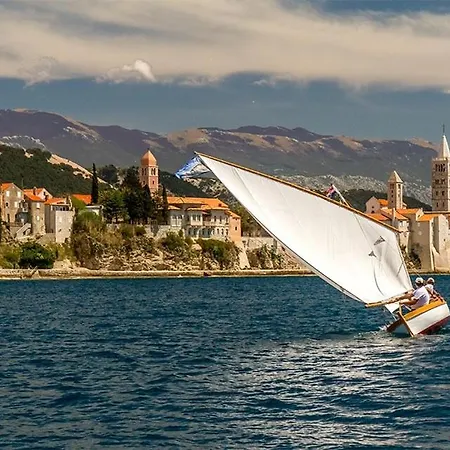 Apoksiomen דירה Barbat na Rabu