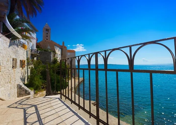 아파트 Apoksiomen *